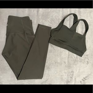 Cross-Back Sports Bra & High-Waisted, Side Pocket Leggings